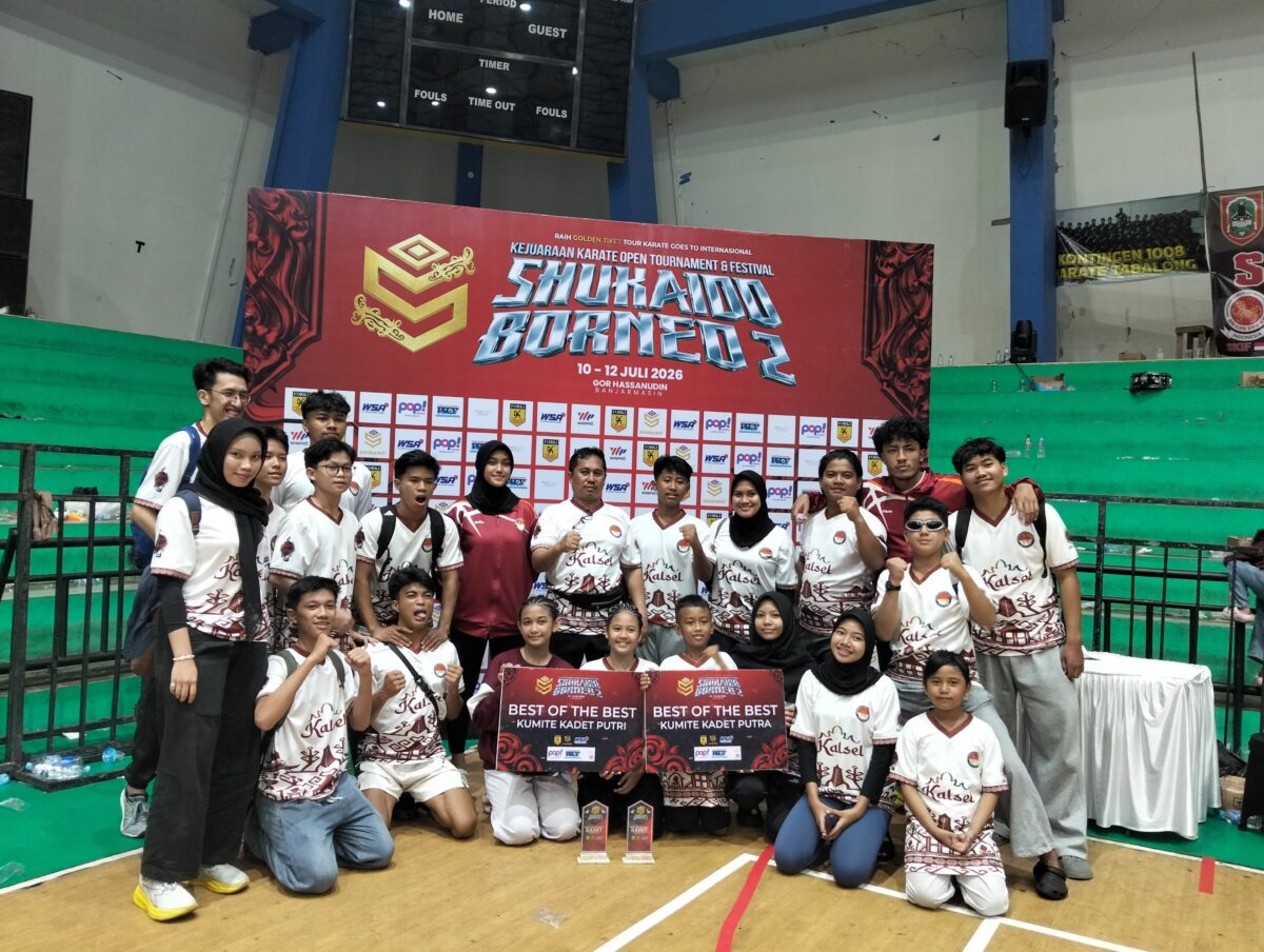 BERPRESTASI - Tim Shokaido Kalsel berfoto bersama. (Foto: istimewa)