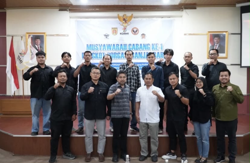 PELANTIKAN - Kepengurusan airsoft Banjarbaru. (Foto: by Yusfiansyah)