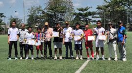 PRESTASI - Para pemenang Piala Soeratin U-15 saat berfoto bersama. (Foto: RA)