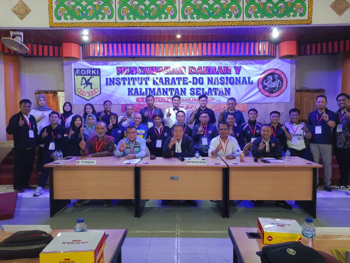 MUSDA INKANAS - H. M. Hamzah Noor kembali dipercaya memimpin Institut Karate-Do Nasional (INKANAS) Kalimantan Selatan setelah terpilih secara aklamasi sebagai Ketua Umum periode 2026–2030 pada Musyawarah Daerah (Musda) V INKANAS Kalimantan Selatan yang digelar di Kantor PWI Kalimantan Selatan, Banjarmasin, 1–2 Agustus 2026. (Foto: istimewa)