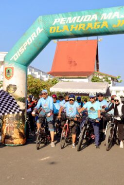 Gowes Bersama Semarakkan Hari Jadi ke-76 Kalsel, Diikuti 500 Peserta