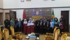 Atlet pelajar Banjarmasin yang akan mewakili Kalsel pada ajang O2SN 2026 di Jakarta melakukan audiensi dengan Pemko Banjarbaru. Foto : Istimewa